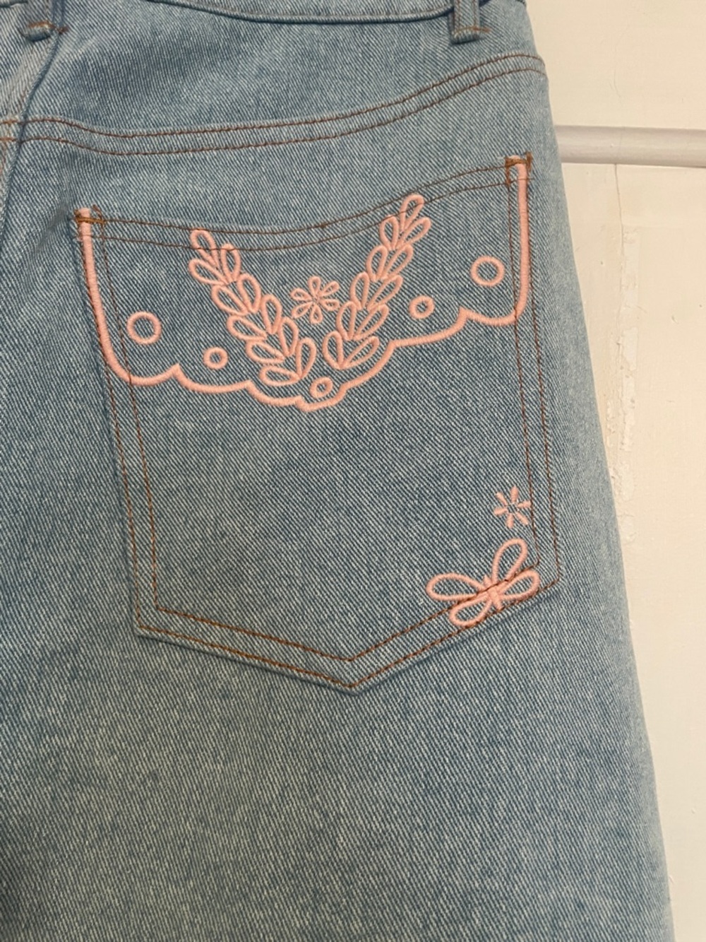 New Driftwood Serena Denim Skirt in Pink Promise size 26 - Picture 9 of 13
